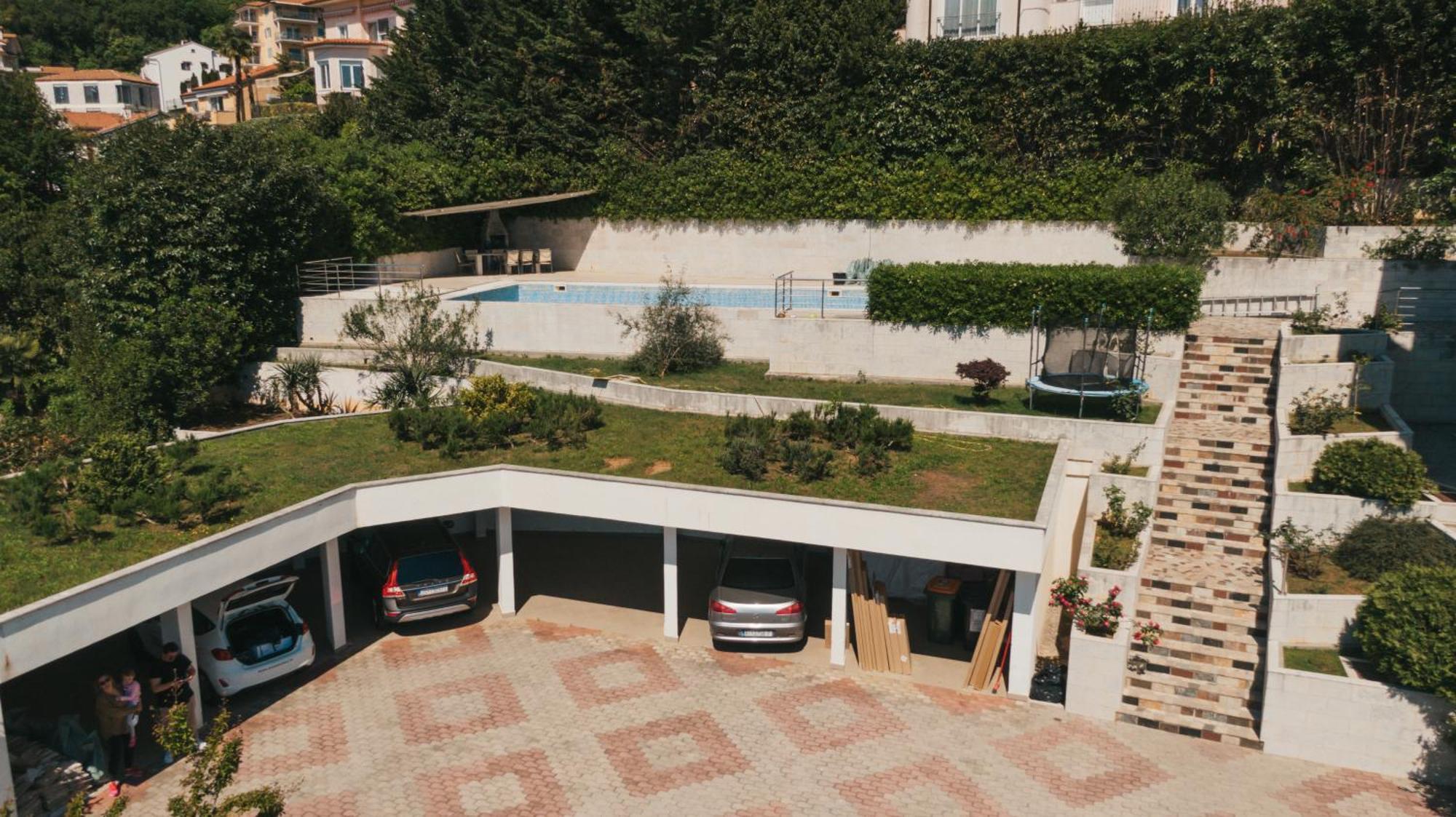 Villa Calista Icici Exterior photo